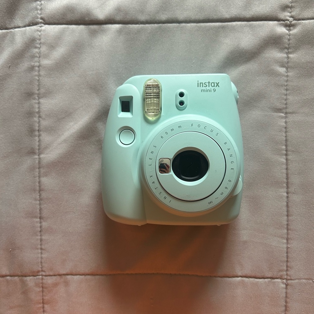 Instax Mini 9 Instant Camera - Soft Mint